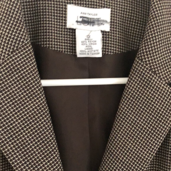 Deep brown Ann Taylor Blazer, Elegant ,Virgin Wool Blend - Picture 6 of 15